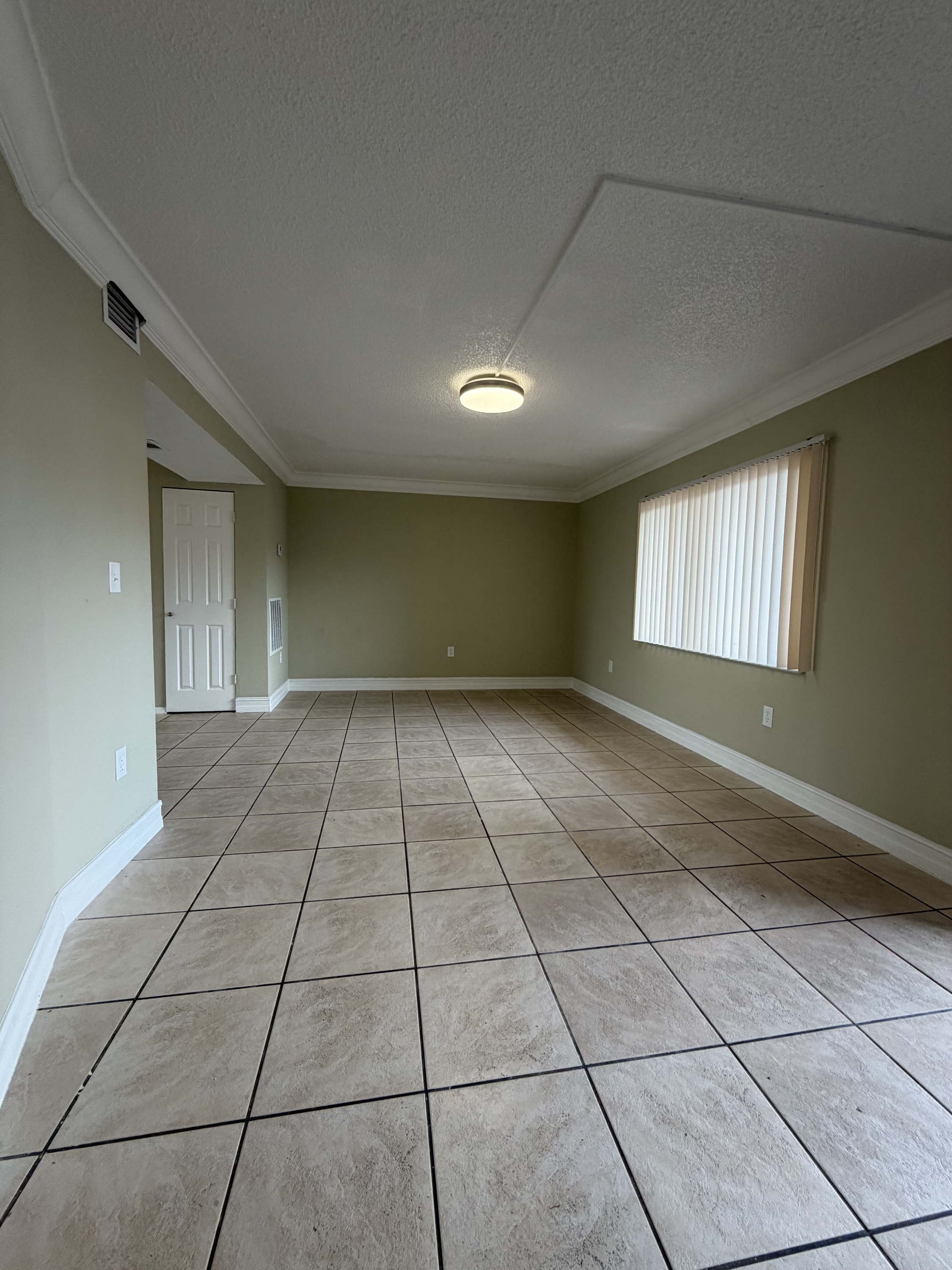 4212 Desoto Avenue - 27