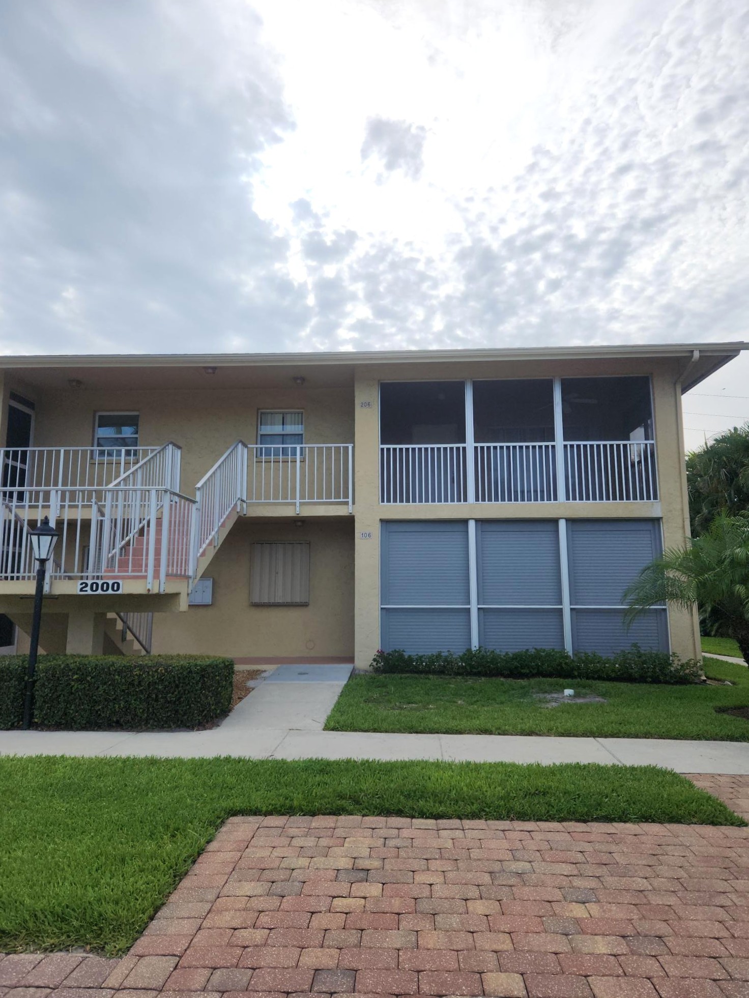 2000 Alamanda Drive - 206