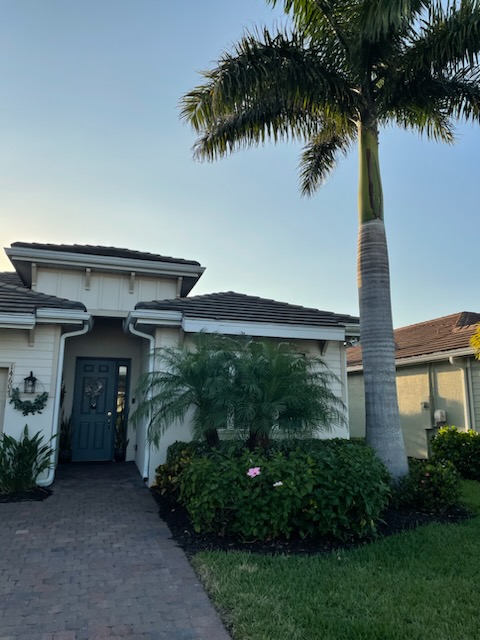 14607 Topsail Drive